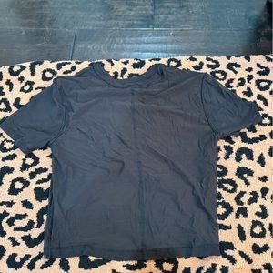 Lululemon Mesh Wrap short-sleeved top in Black - size 4